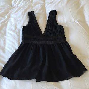 Black Deep V tank