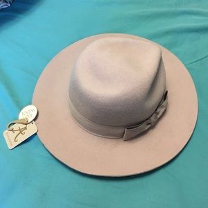 BRAND NEW WITH TAGS! Lavender long fedora hat 👒