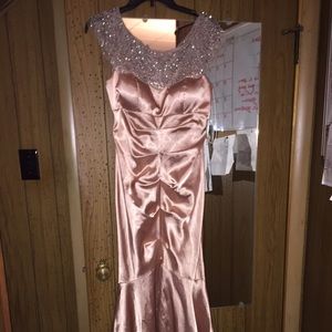 Gently used ( worn only once ) prom/formal dress