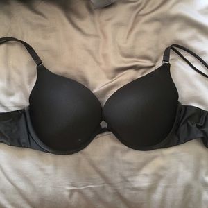 Victoria's Secret black push up bra 34D