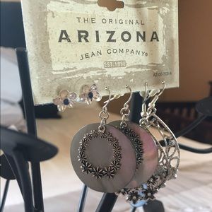 Beautiful set of silver earrings