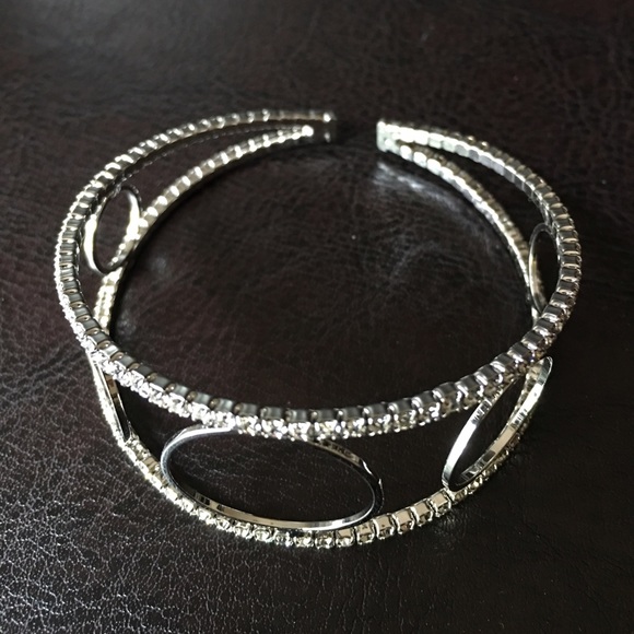 Silver Tone Rhinestone Crystal Bracelet - Picture 2 of 3