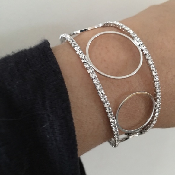 Silver Tone Rhinestone Crystal Bracelet - Picture 3 of 3