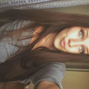 Meet your Posher, Lexi