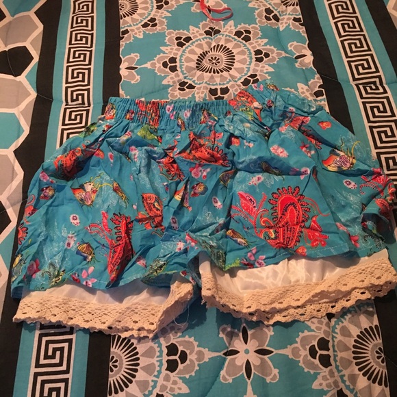 floral patterned shorts