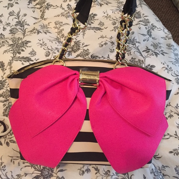 Adorable Betsey Johnson bag! NEVER USED