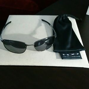 New Oakley Taper 4074 01 Cement