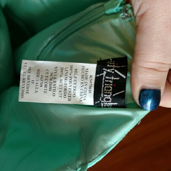 Prom dress - Picture 4 of 4