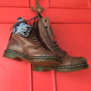 Leather Amilie Dr. Marten boots!