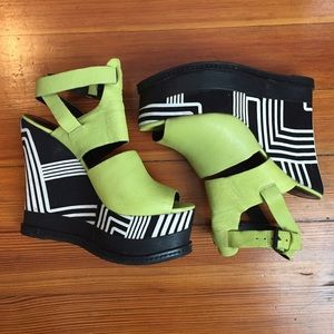 Matiko Cher platforms