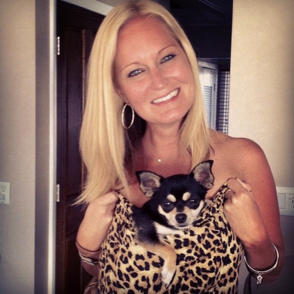 Meet your Posher, Caroline - Picture 2 of 2