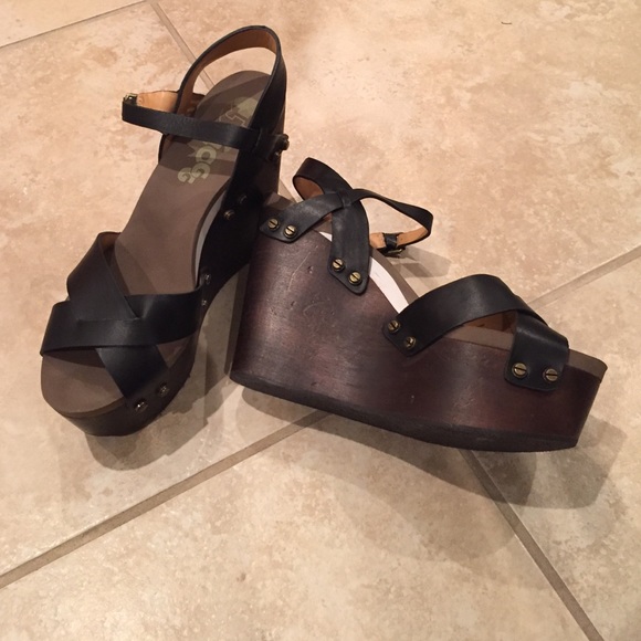 Flogg Shoes - Flogg platforms bloomies 7.5. Hot shoes!! 70s