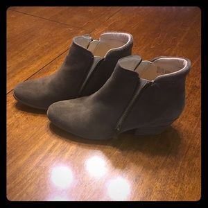 Ankle booties