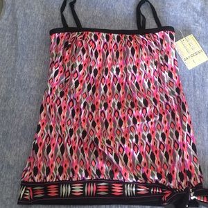 Tankini top. NWT