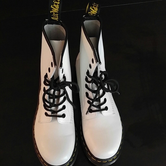 Dr. Martens Shoes - Brand New White Dr. Martens size 8