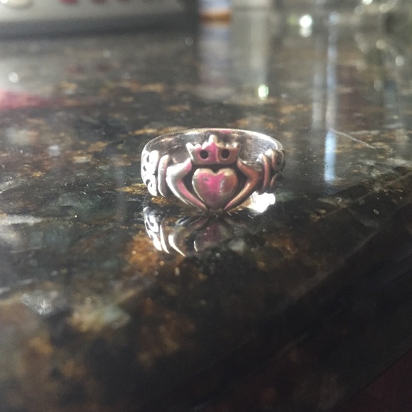 James Avery Claddagh Ring