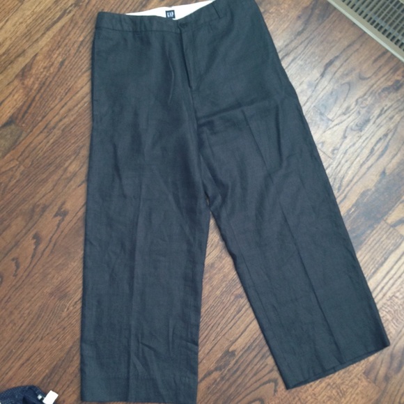 Gap size 6 linen black capris