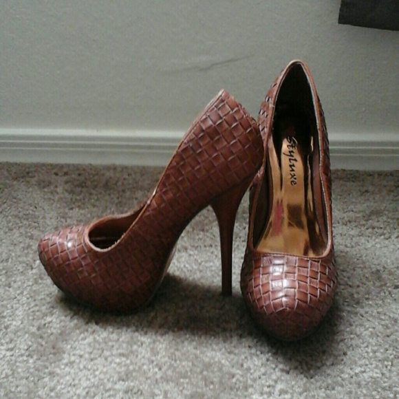Brown Basket Weave Platform Pumps