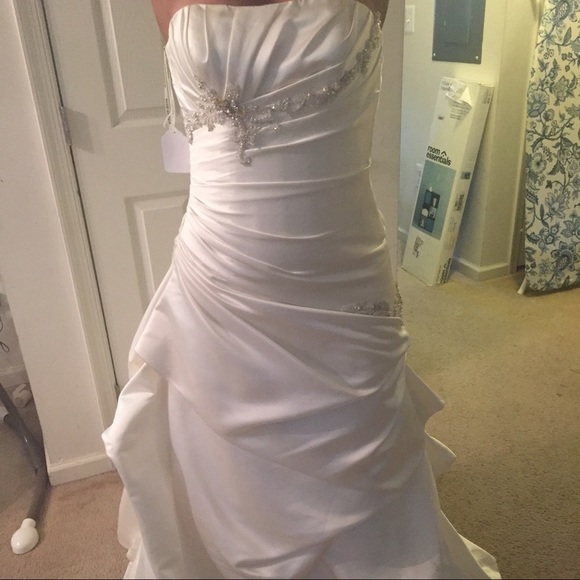 Maggie Sottero Bridal Gown & Wedding Shoes