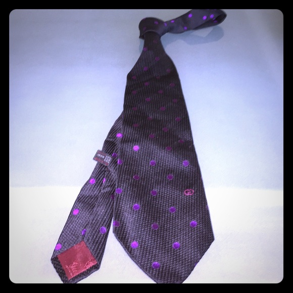Modern Gucci tie black/purple dots