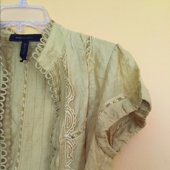 BCBG yellow Short sleeved tie cardigan
