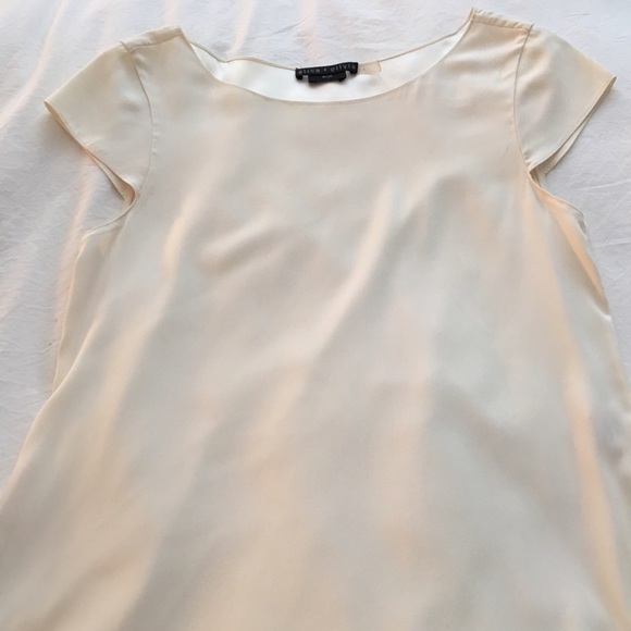 Alice and Olivia cream short sleeve blouse