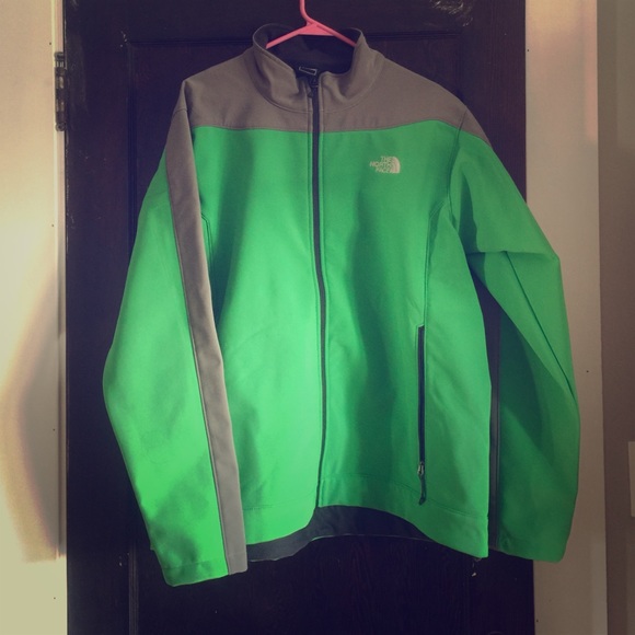 Men's North Face soft shell jacket