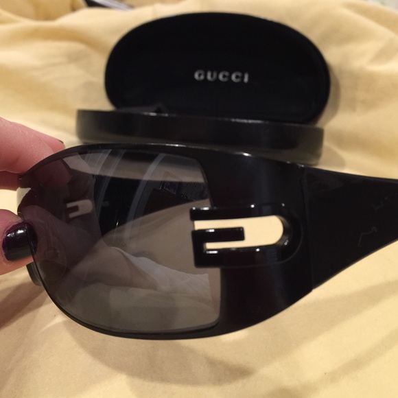 Gucci sunglasses woman - Picture 3 of 3