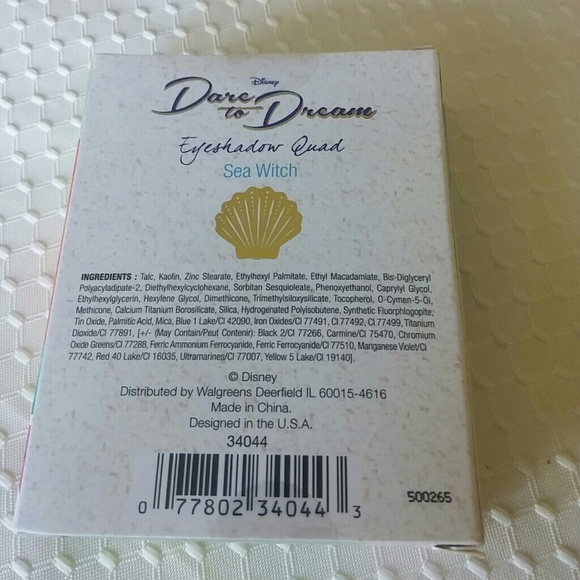 Dare to Dream Sea Witch eyeshadow palette Disney - Picture 3 of 4