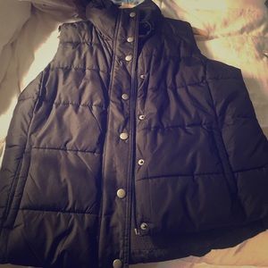 Old navy puffer vest