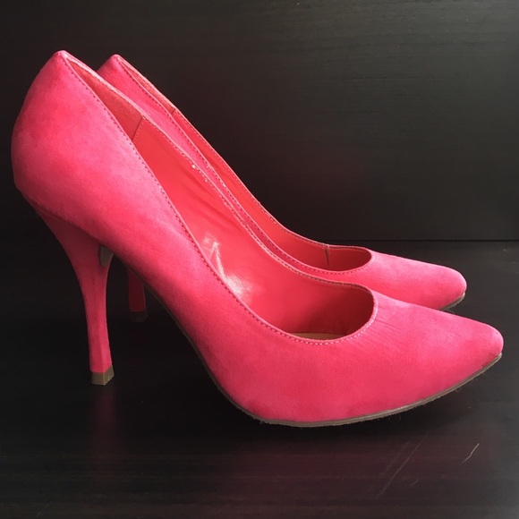 Pink suede pumps