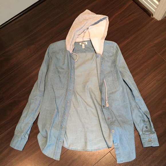 Super cute denim jacket w gray hood