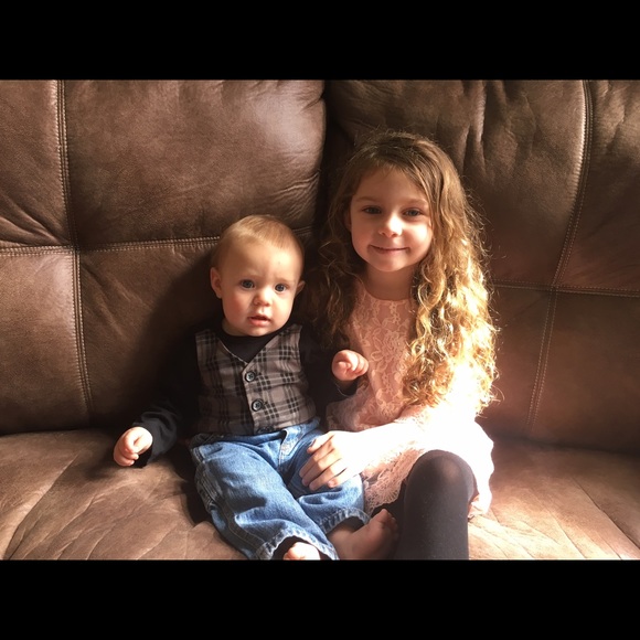 Meet your Posher, Danielle - Picture 1 of 1