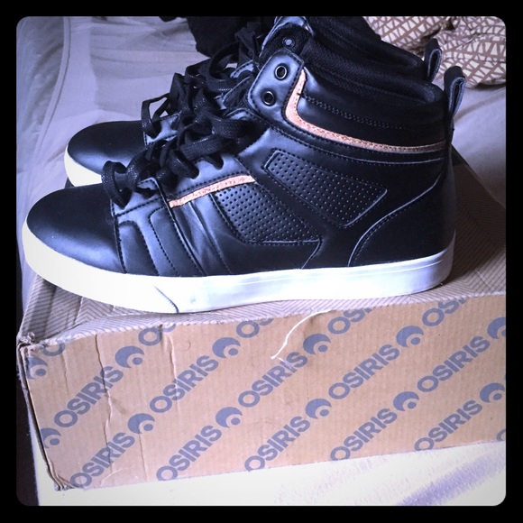 Osiris black/tan/white size 9.5 men's