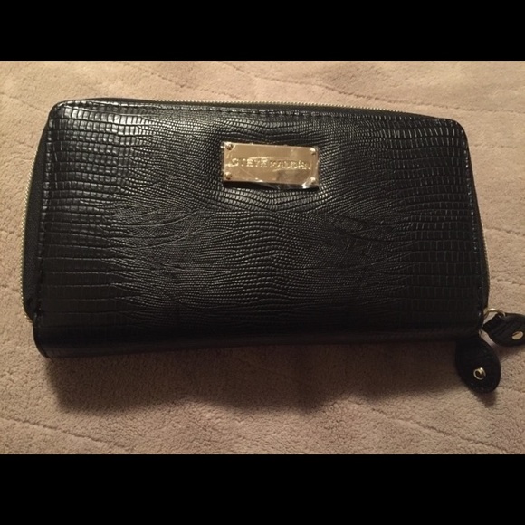 Steve Madden Wallet Clutch Wristlet Black & Gold