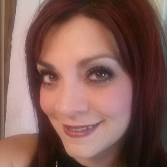 Meet your Posher, Tanya - Picture 1 of 1