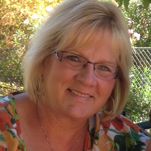 Meet your Posher, Pam