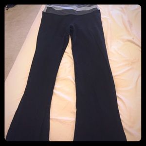 Lululemon yoga pants