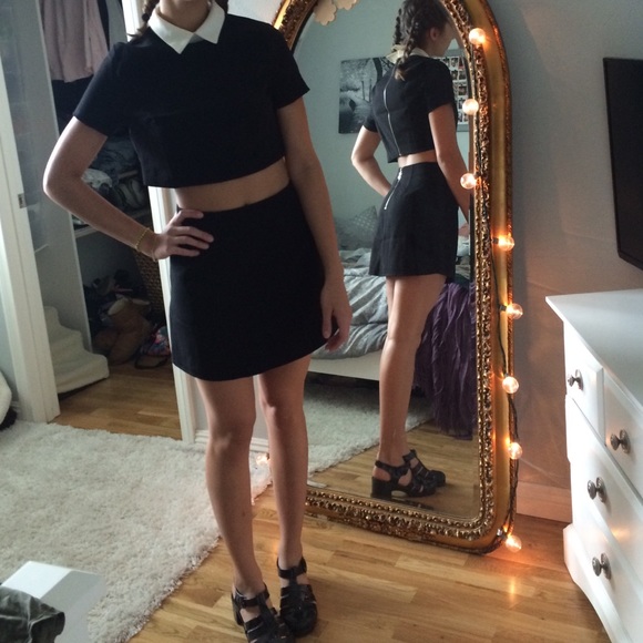 Tobi collar black crop and skirt set