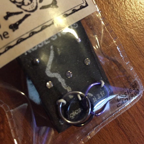 Nose ring - Picture 2 of 2