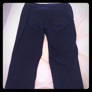 Black leggings with back pockets