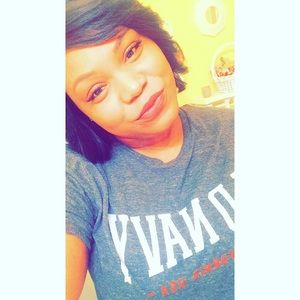 Meet your Posher, Kira