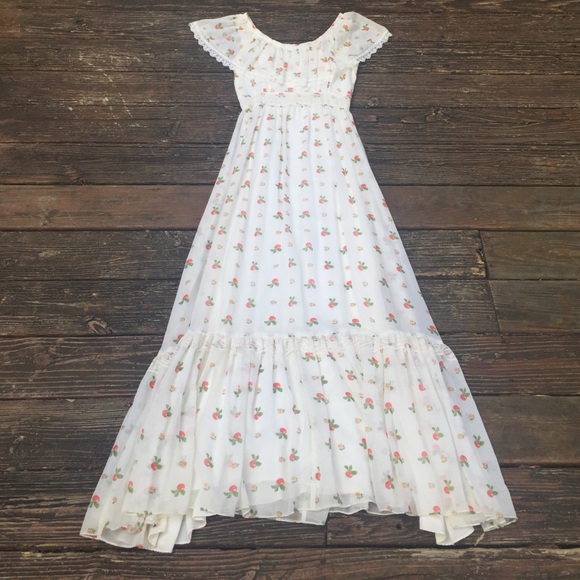 Awesome vintage cherry & flower maxi sundress