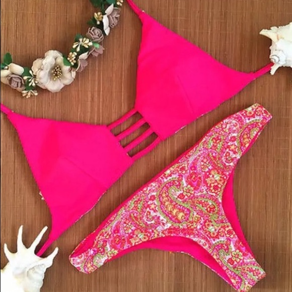 2 piece swimsuit - Picture 2 of 3