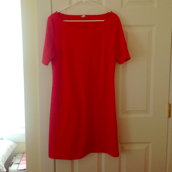 Short sleeved dress