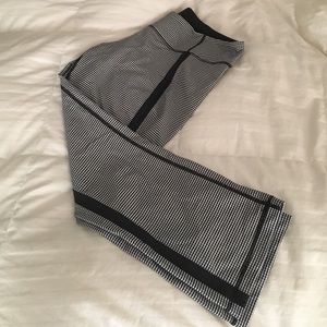 Lululemon crops