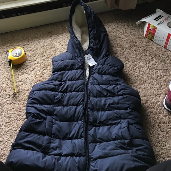 NEW Sleeveless Hooded Hollister Vest