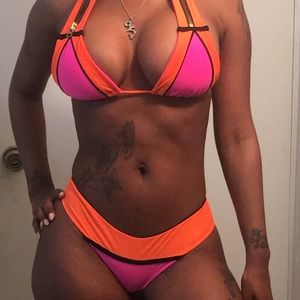 Beach Bunny 2pc Thong bikini NWOT