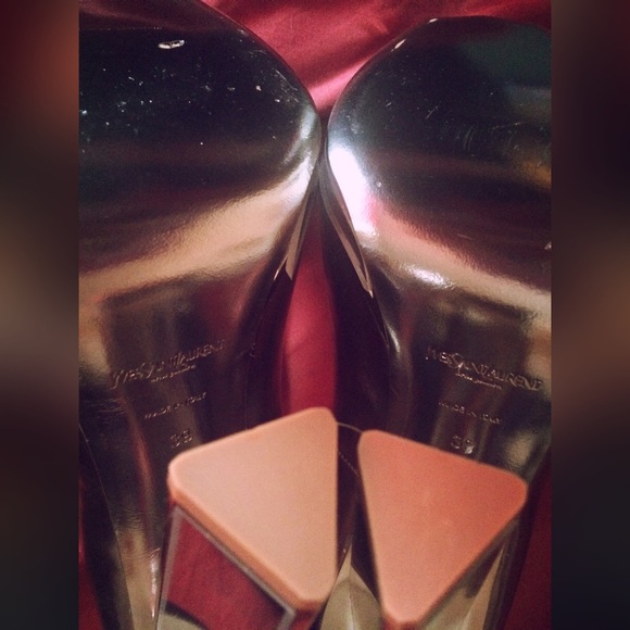 Authentic RARE Yves Saint Laurent Mirror Pumps - Picture 3 of 4