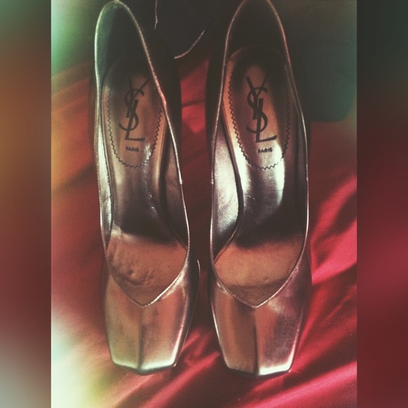 Authentic RARE Yves Saint Laurent Mirror Pumps - Picture 4 of 4